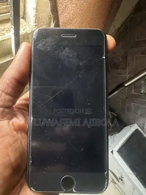 Apple iPhone 7 32 GB Black