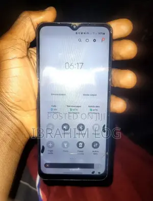 Samsung Galaxy A12 64 GB Black