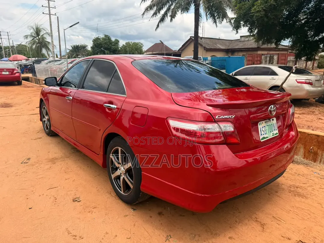 Toyota Camry 2009 Red