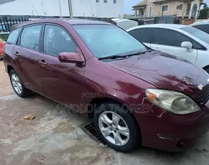 Toyota Matrix XR Hatchback FWD (1.8L 4cyl 4A) 2004
