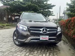 Mercedes-Benz GLC-Class 2016 Brown