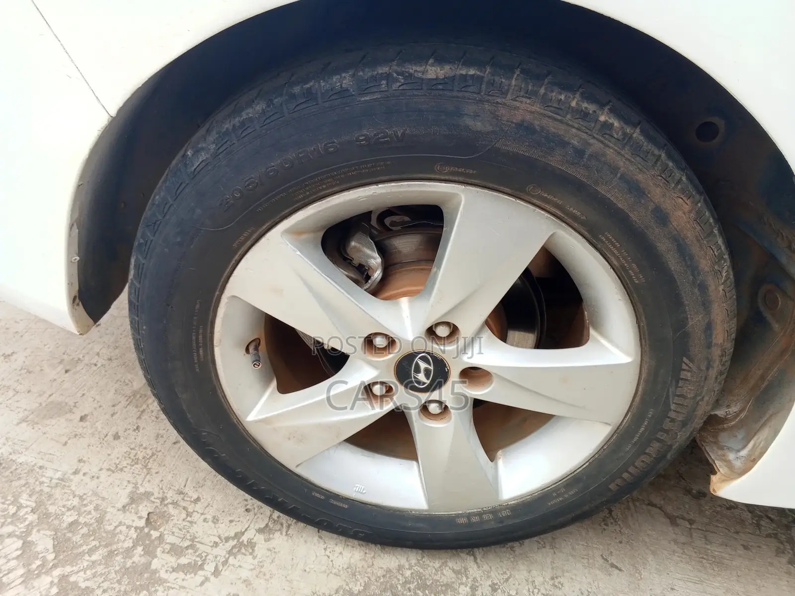Hyundai Elantra 2013 White
