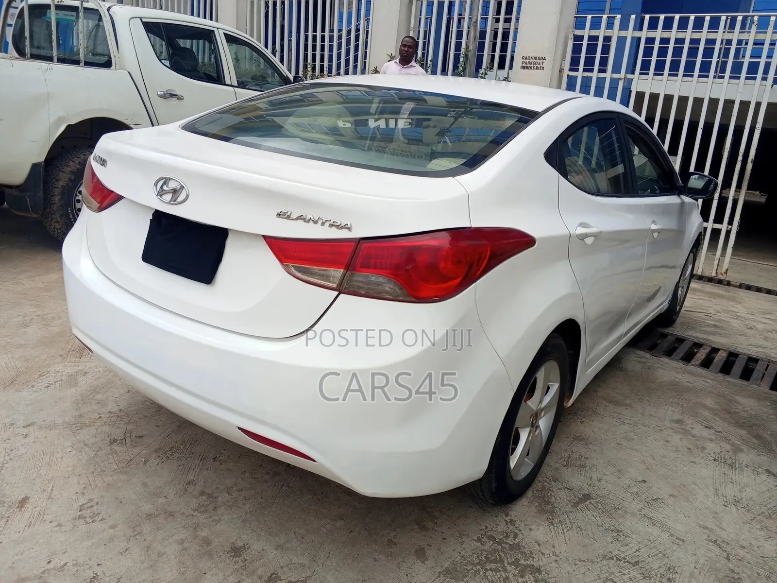 Hyundai Elantra 2013 White