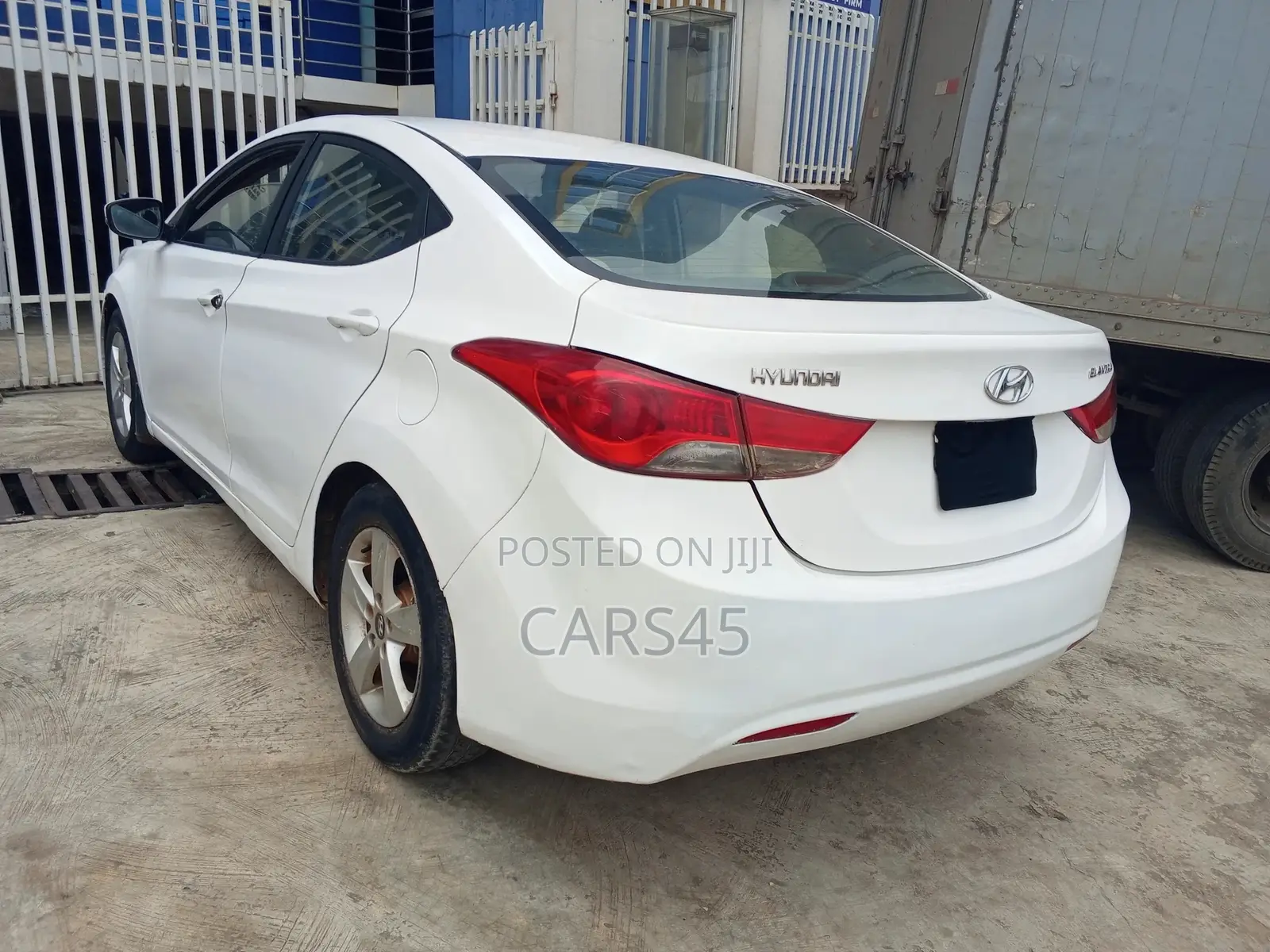 Hyundai Elantra 2013 White