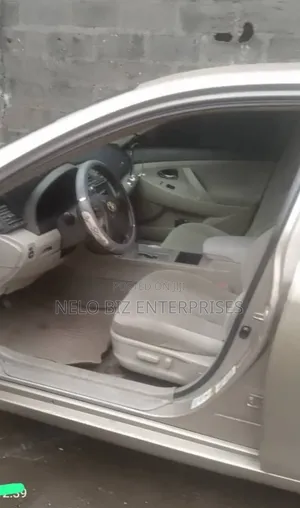 Toyota Camry 2008 Gold