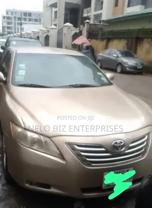Toyota Camry 2008 Gold