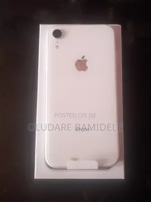 Apple iPhone XR 128 GB Red