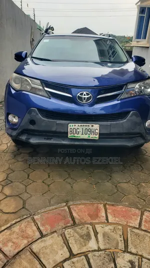 Toyota RAV4 2016 Blue