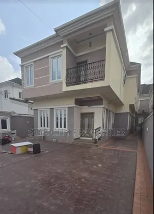 5bdrm House in Omole Phase 2 for sale