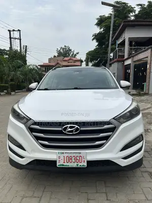 Hyundai Tucson Limited AWD 2017 White