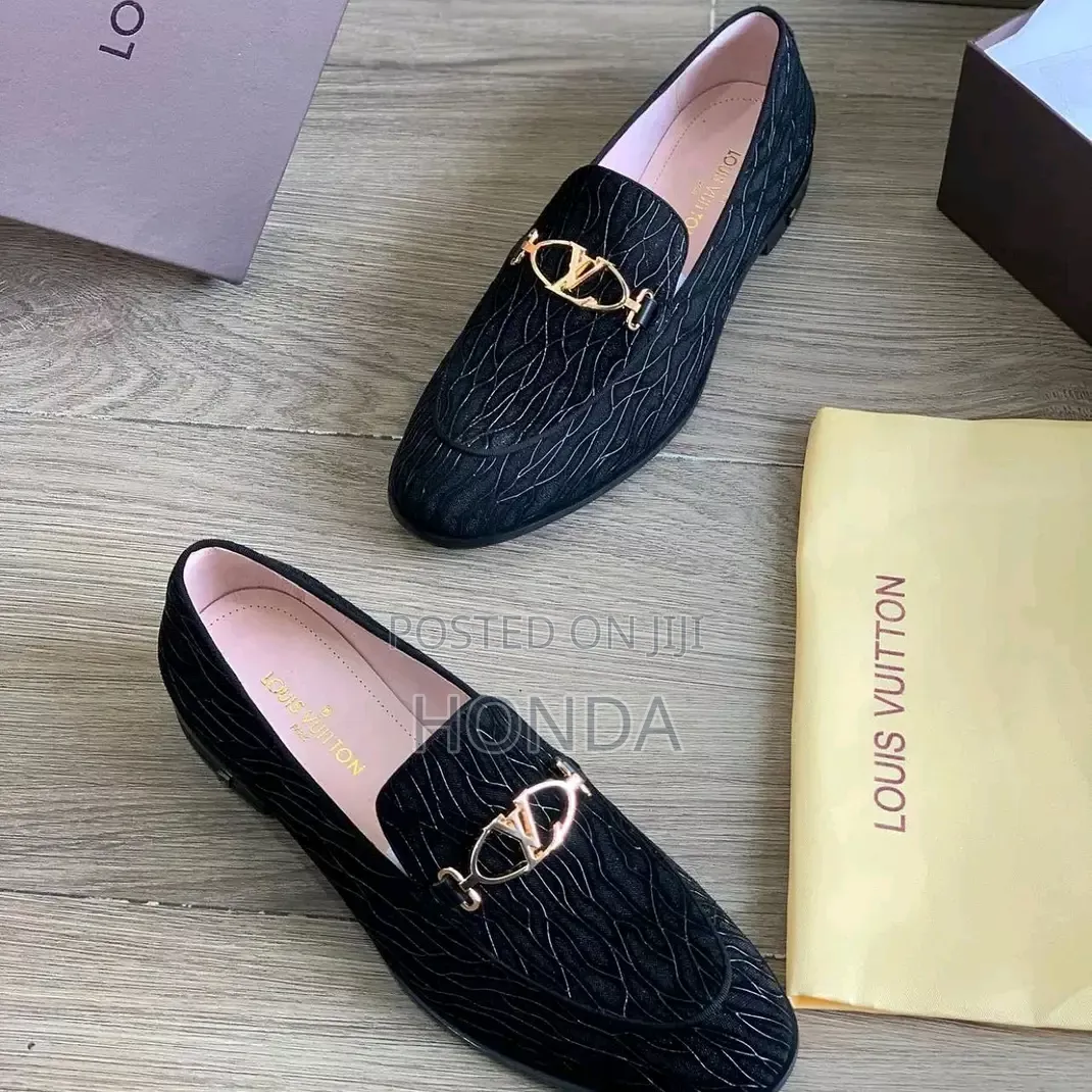 Zazzau Shoes
