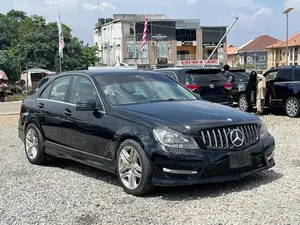 Mercedes-Benz C300 2014 Black