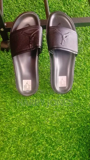 Men's Slide