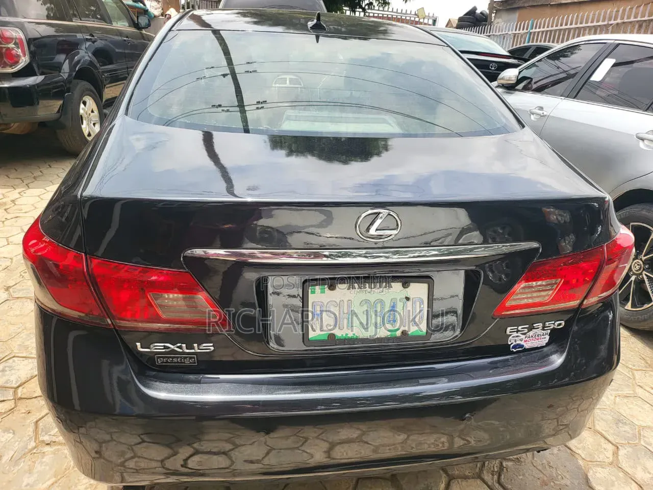 Lexus ES 350 2011 Black