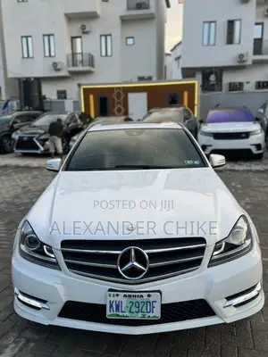 Mercedes-Benz C300 Luxury 4Matic Sedan AWD (3.5L 6cyl 7A) 2013 White