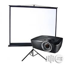 Rent Projector and Projector Screen in Lagos