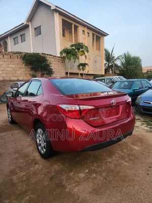 Toyota Corolla 2014 Maroon
