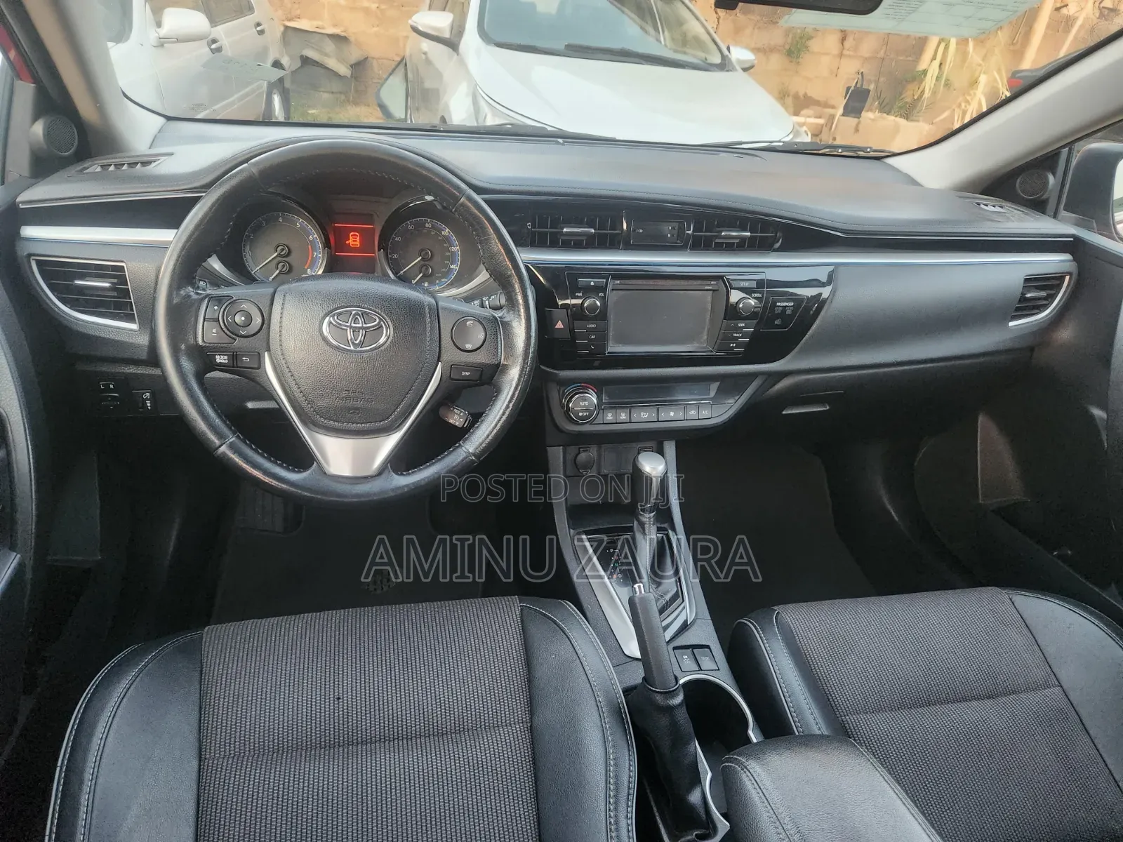Toyota Corolla 2014 Maroon