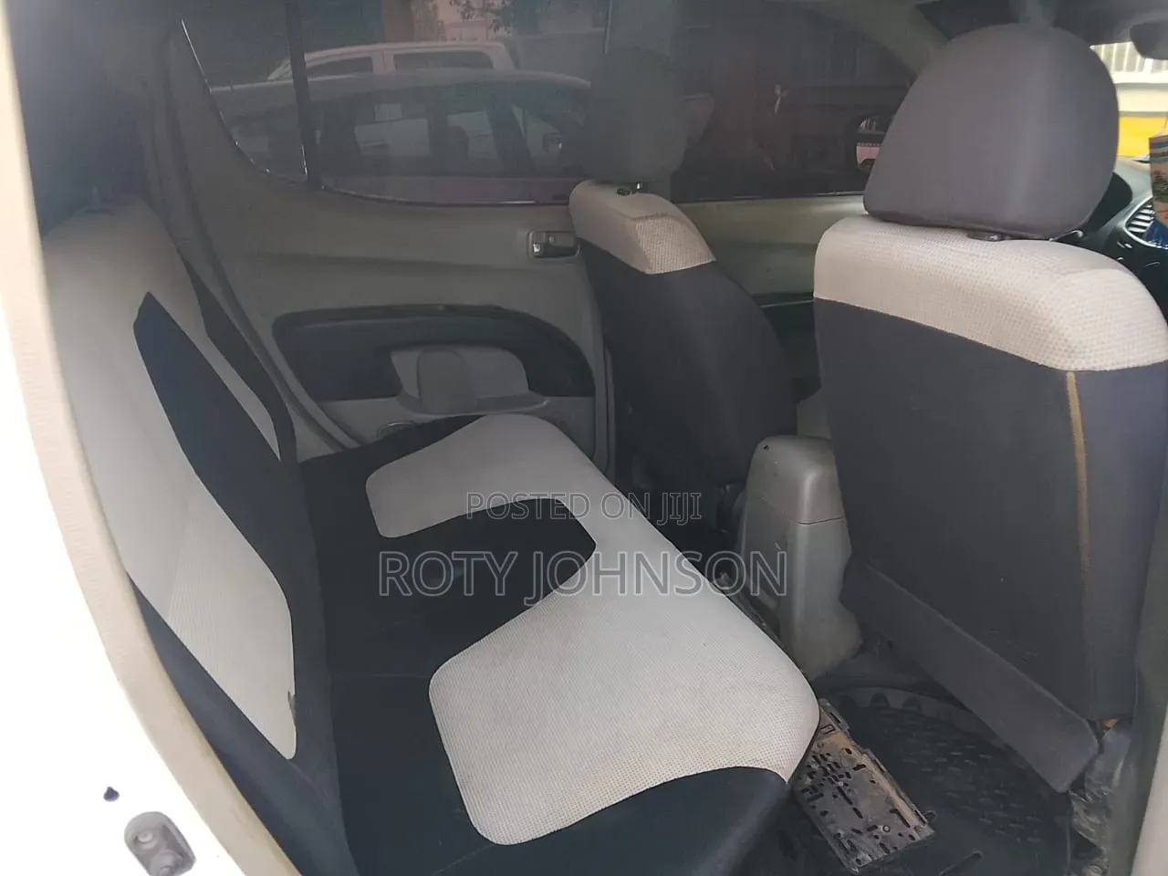 Mitsubishi L200 2003 White