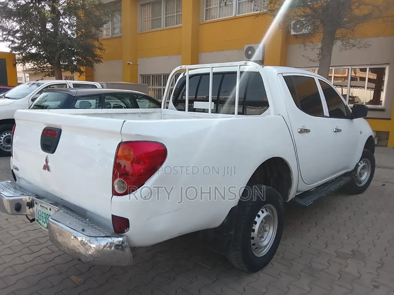 Mitsubishi L200 2003 White