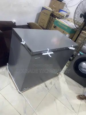 Hisense Chest Freezer With Lock 250L