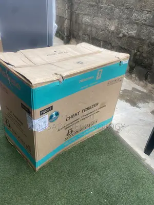 Hisense Chest Freezer With Lock 250L