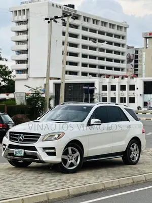 Mercedes-Benz M Class 2015 White