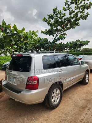 Toyota Highlander 2002 Silver