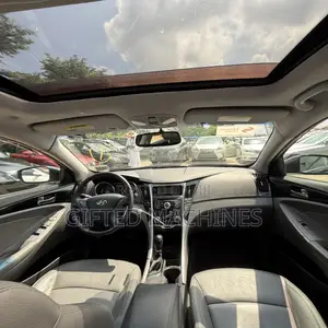 Hyundai Sonata Limited Sedan FWD (2.4L 4cyl 6A) 2012 Black