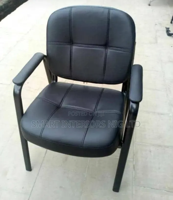 4 Leg Arm Chair