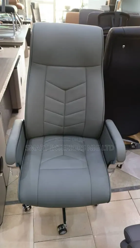 Modern Executive Office Chair