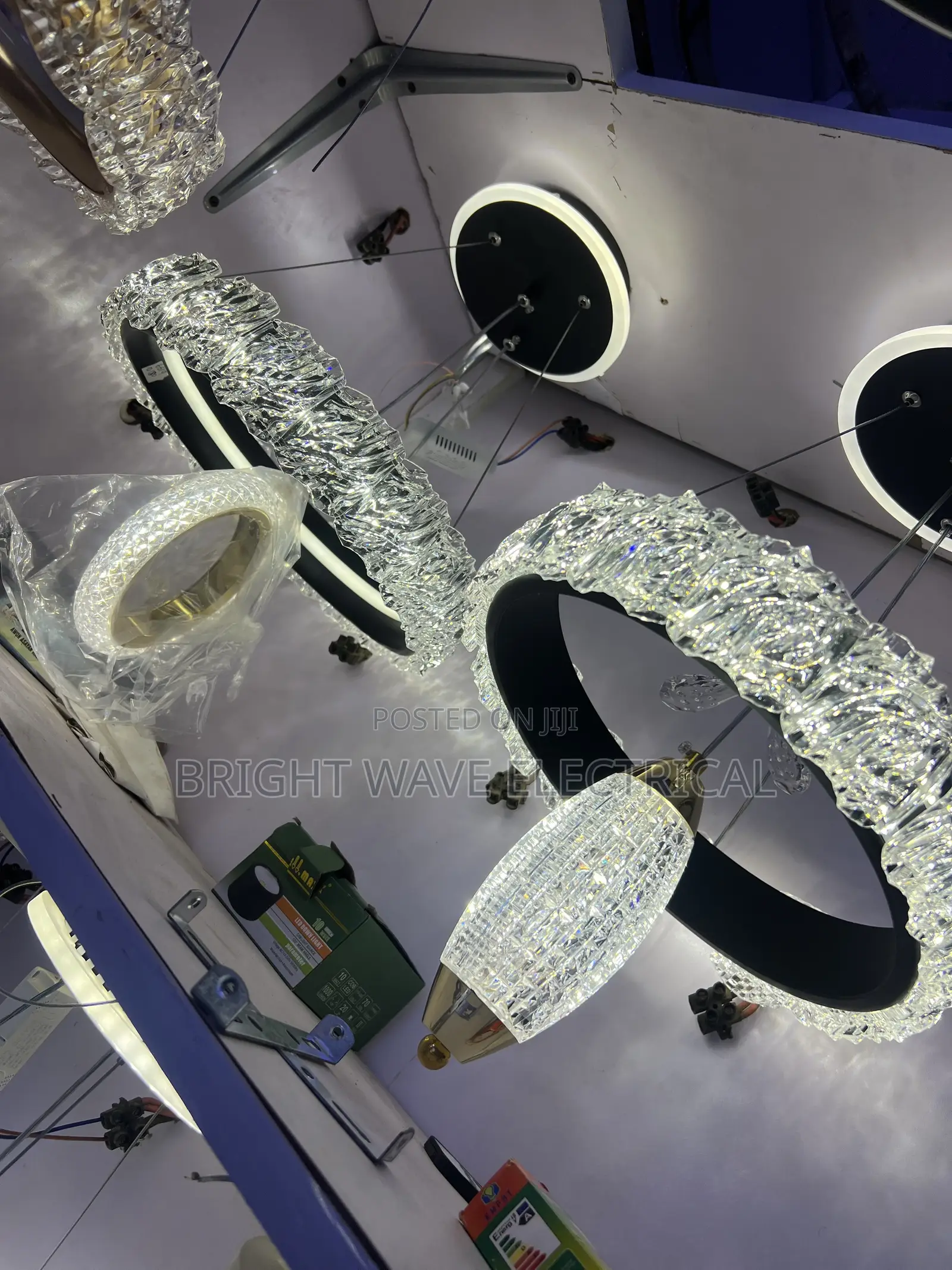 Simple Pendant Chandelier