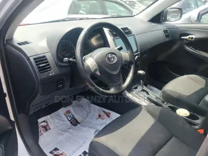 Toyota Corolla 2009 Silver
