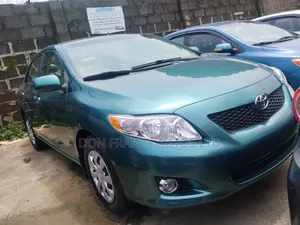 Toyota Corolla 2010 Green