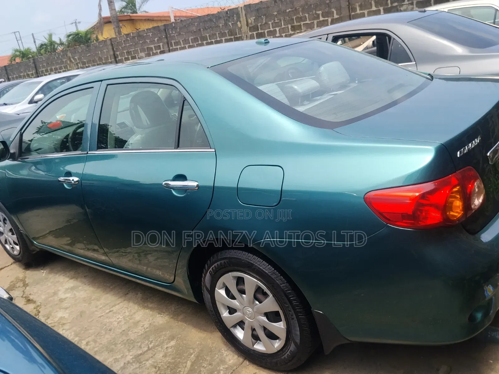 Toyota Corolla 2010 Green