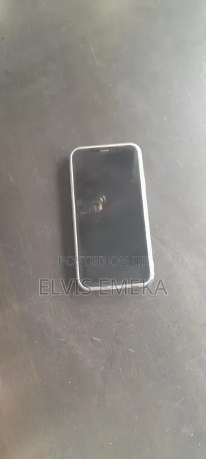 Apple iPhone XS 64 GB White