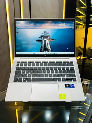 Laptop HP EliteBook 830 G8 16GB Intel Core i5 SSD 256GB