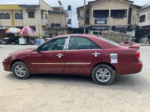 Toyota Camry 2005 Red