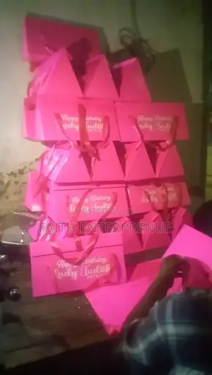 Triangle Gift Boxes