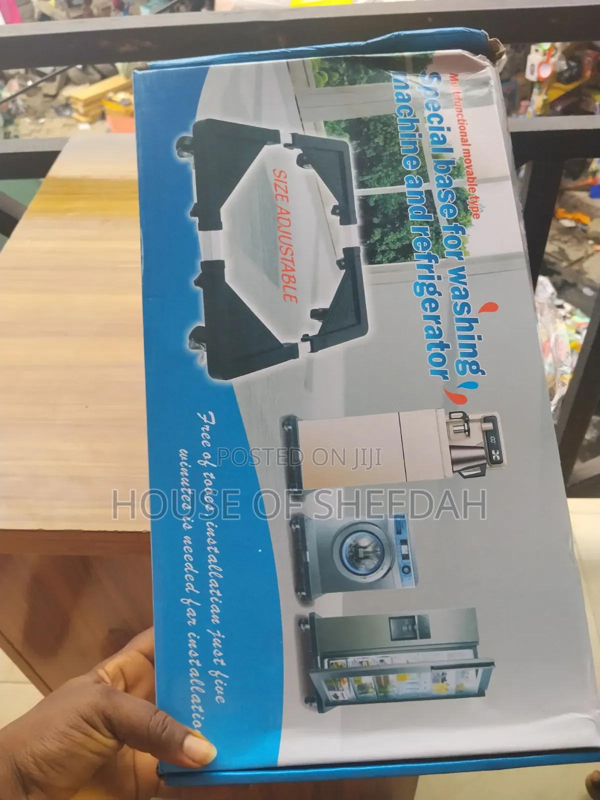 Adjustable and Movable Washing Machine/Fridge Base.