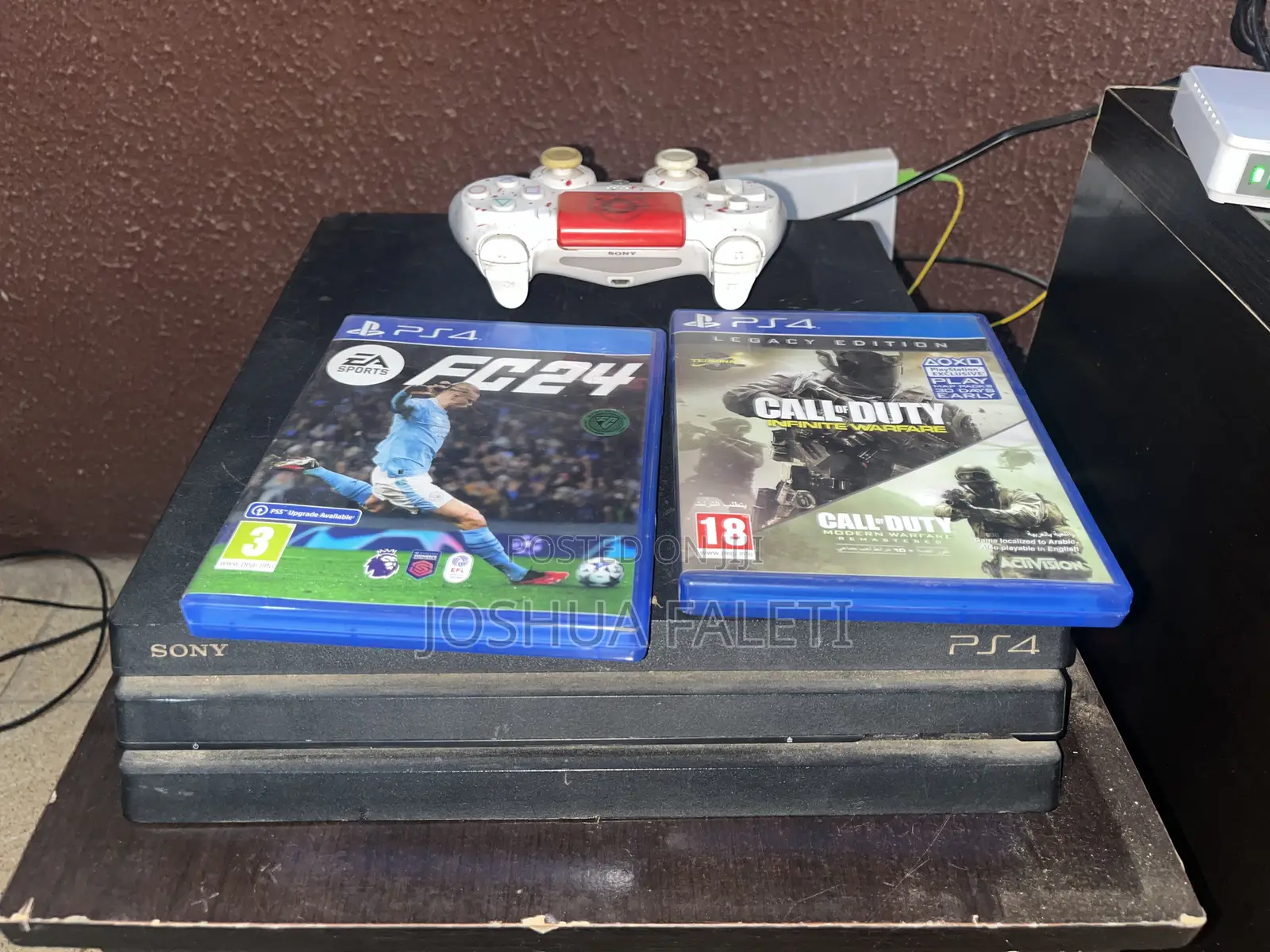 PS4 Pro Console + FC24 and CoD Infinite Warfare