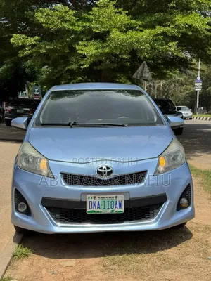 Toyota Yaris 2013 Blue