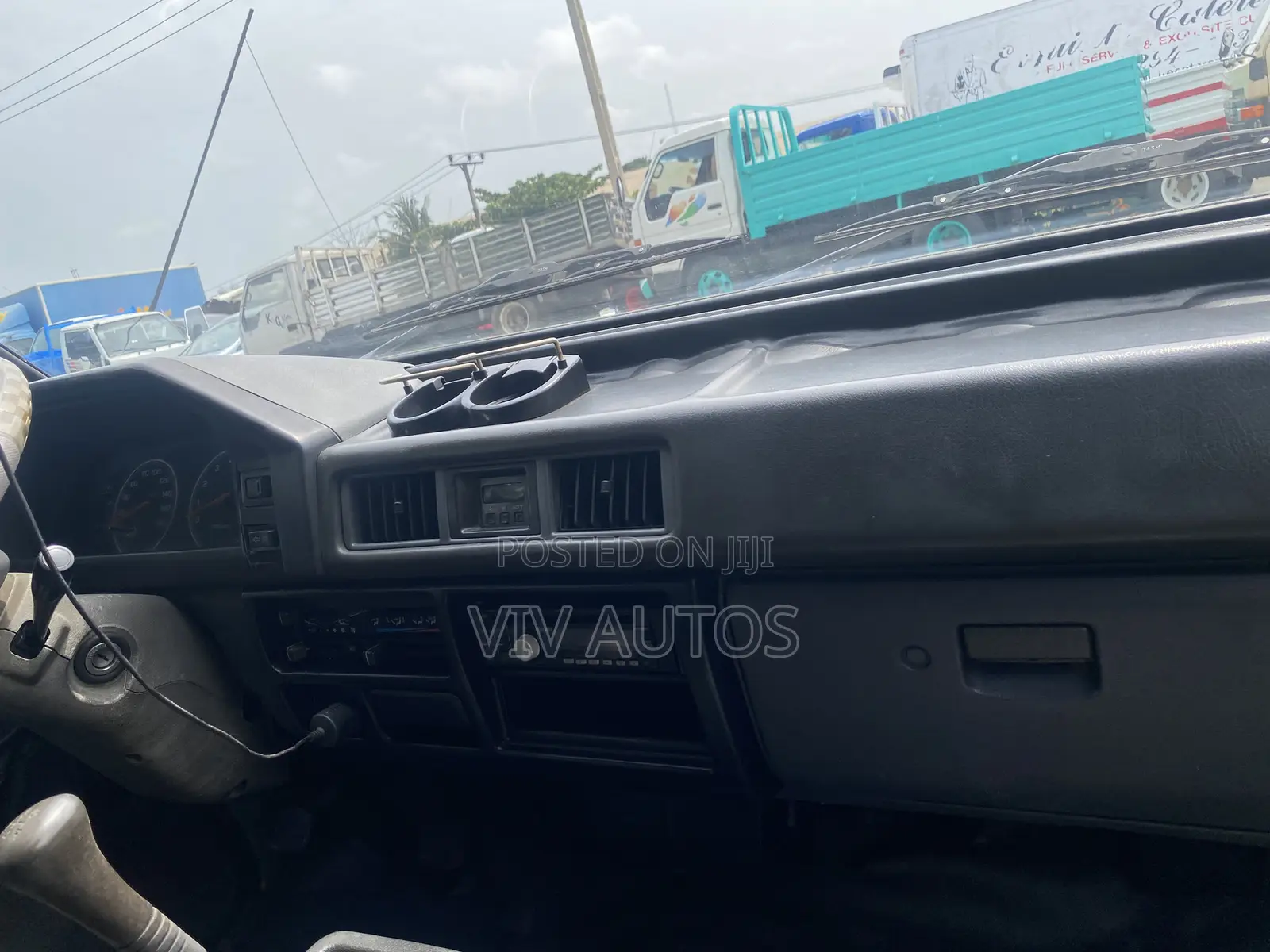 Mitsubishi L300 2010 Silver