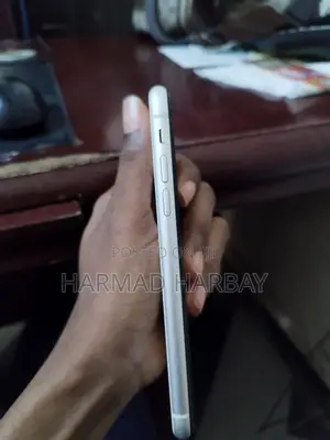 Apple iPhone 11 64 GB White