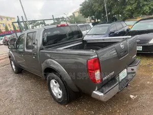 Nissan Frontier 2009 Gray