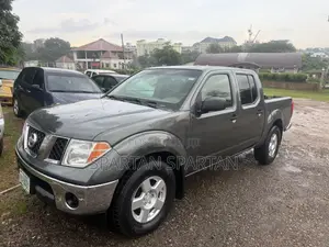 Nissan Frontier 2009 Gray