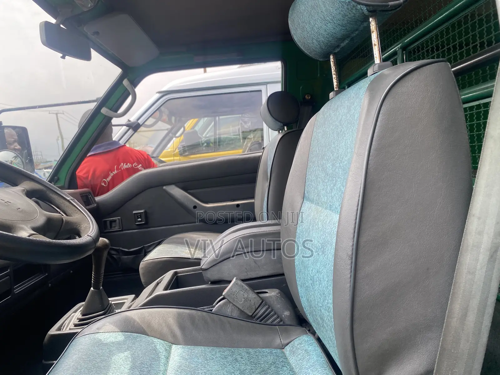 Mitsubishi L300 2000 Green