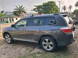 Toyota Highlander 2013