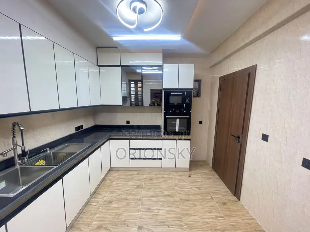 4bdrm Duplex in Bode Thomas for sale