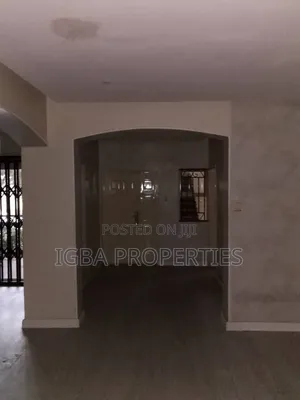 3bdrm Block of Flats in Lekki Phase 1 for rent